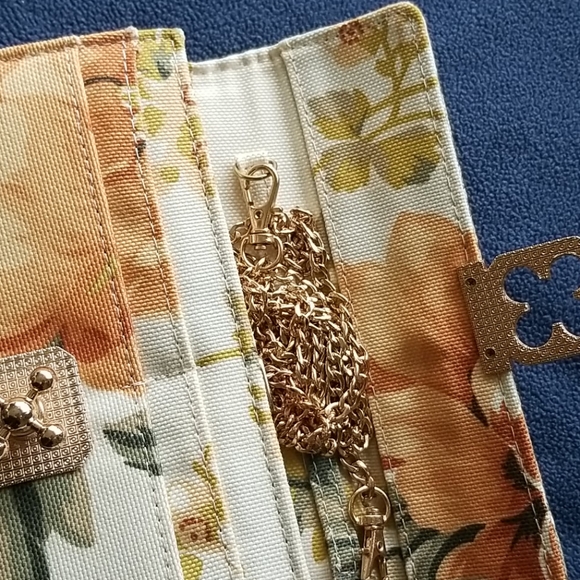 Beautiful and unique Clutch wallet - Picture 8 of 8